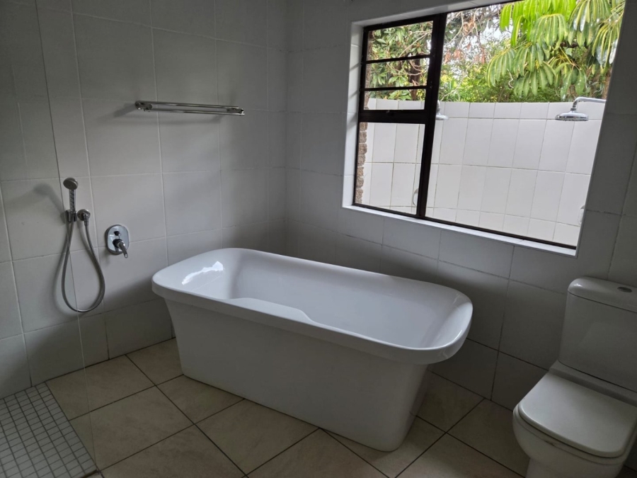 4 Bedroom Property for Sale in Nahoon Valley Park Eastern Cape